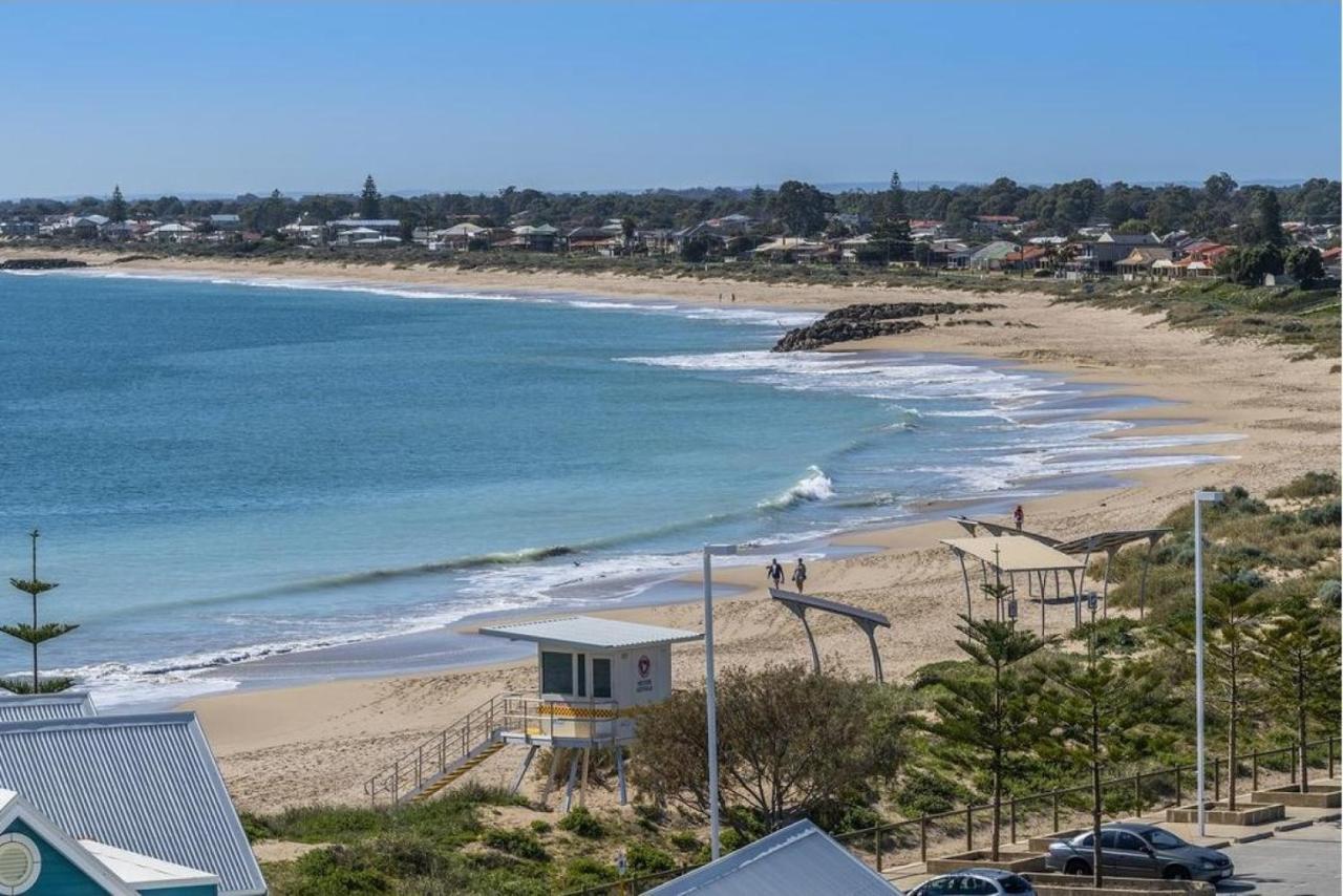 A 406 Fantastic Ocean Beach And Marina View Apt - Mandurah Exteriör bild
