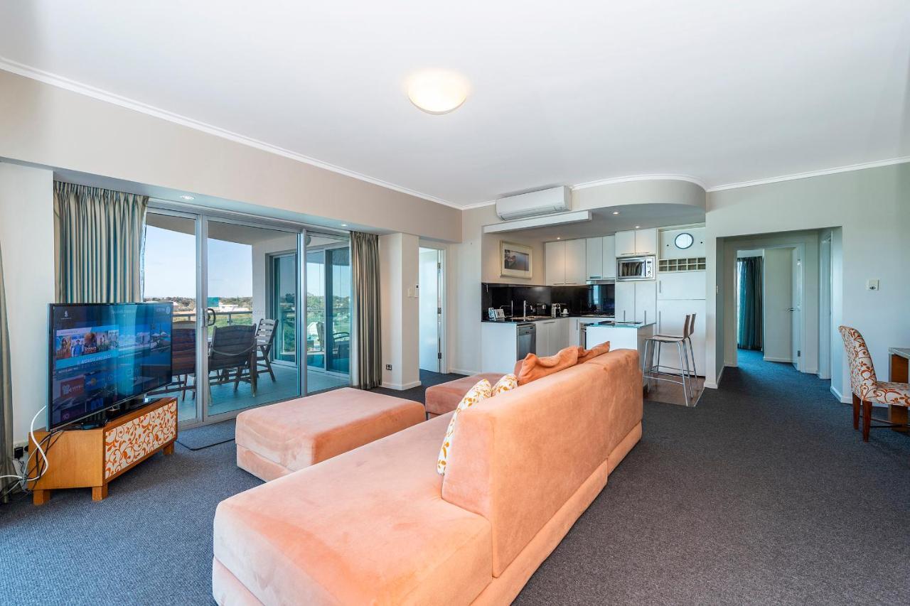 A 406 Fantastic Ocean Beach And Marina View Apt - Mandurah Exteriör bild